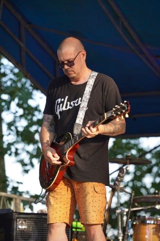 Nico en concert au Parc en Fête de Nangis