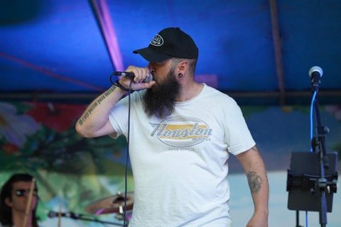 Cédric, chanteur de Dark Fate, au Parc en Fête de Nangis