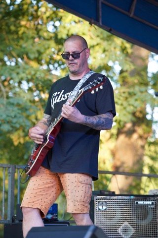 Nico en concert au Parc en Fête de Nangis