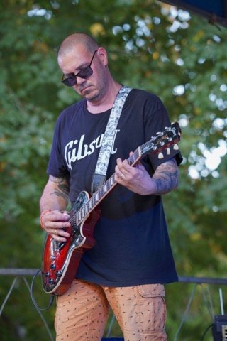 Nico en concert au Parc en Fête de Nangis