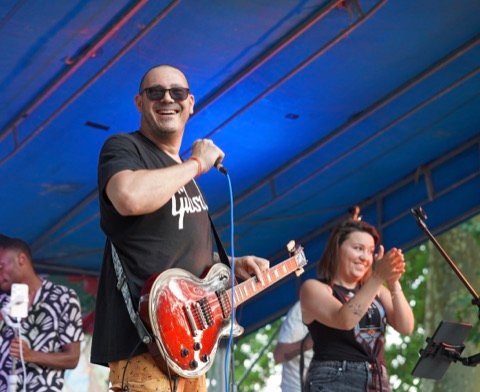 Nico en concert au Parc en Fête de Nangis
